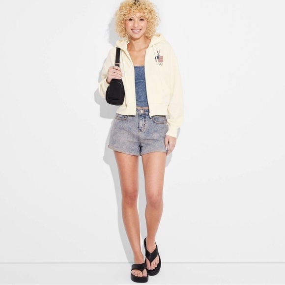 Women’s Looney Tunes Bugs Bunny Graphic Hoodie - Cream XXL - Picture 4 of 5